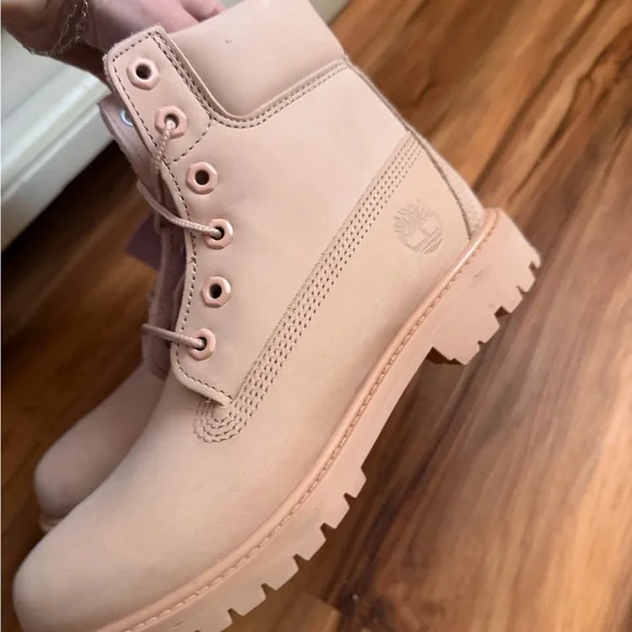Timberland Women's Blush Lace-Up 6-Inch Boots - Picture 3 of 7